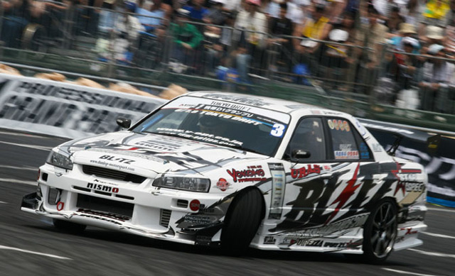 Автомобиль Nissan Skyline можно часто увидеть на различных чемпионатах
