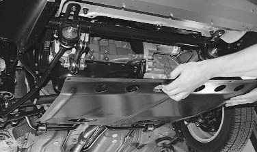 Операции выполняемые при cнятии и установке брызговика двигателя на автомобиле ВАЗ 2170 2171 2172 Лада Приора (Lada Priora)