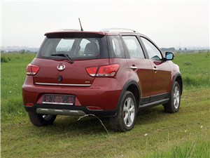 Great Wall Hover M4 2012 вид сзади