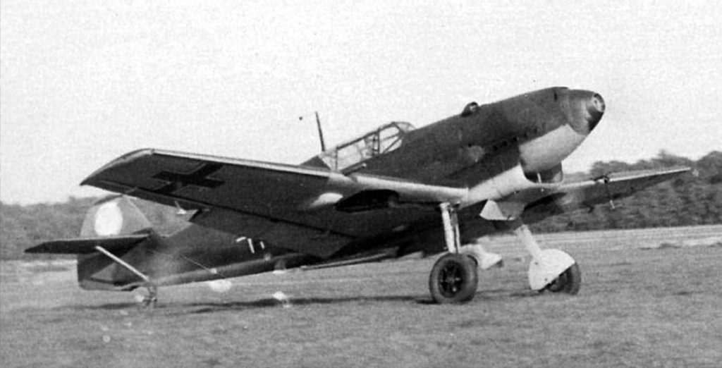 Messerschmitt Bf.109 C-3 в крыле две MG-FF