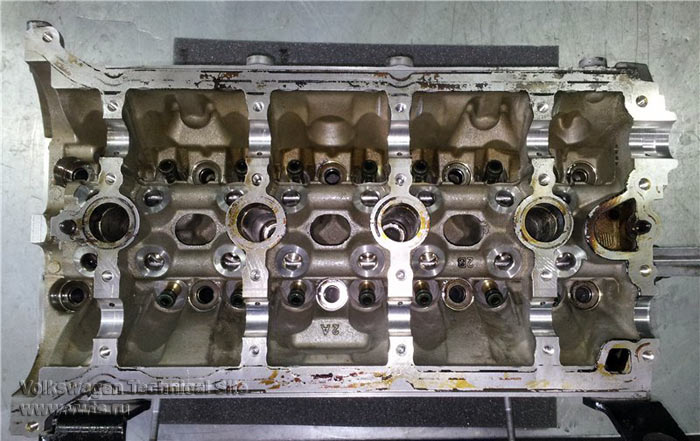 Двигатель Фольксваген CDNC