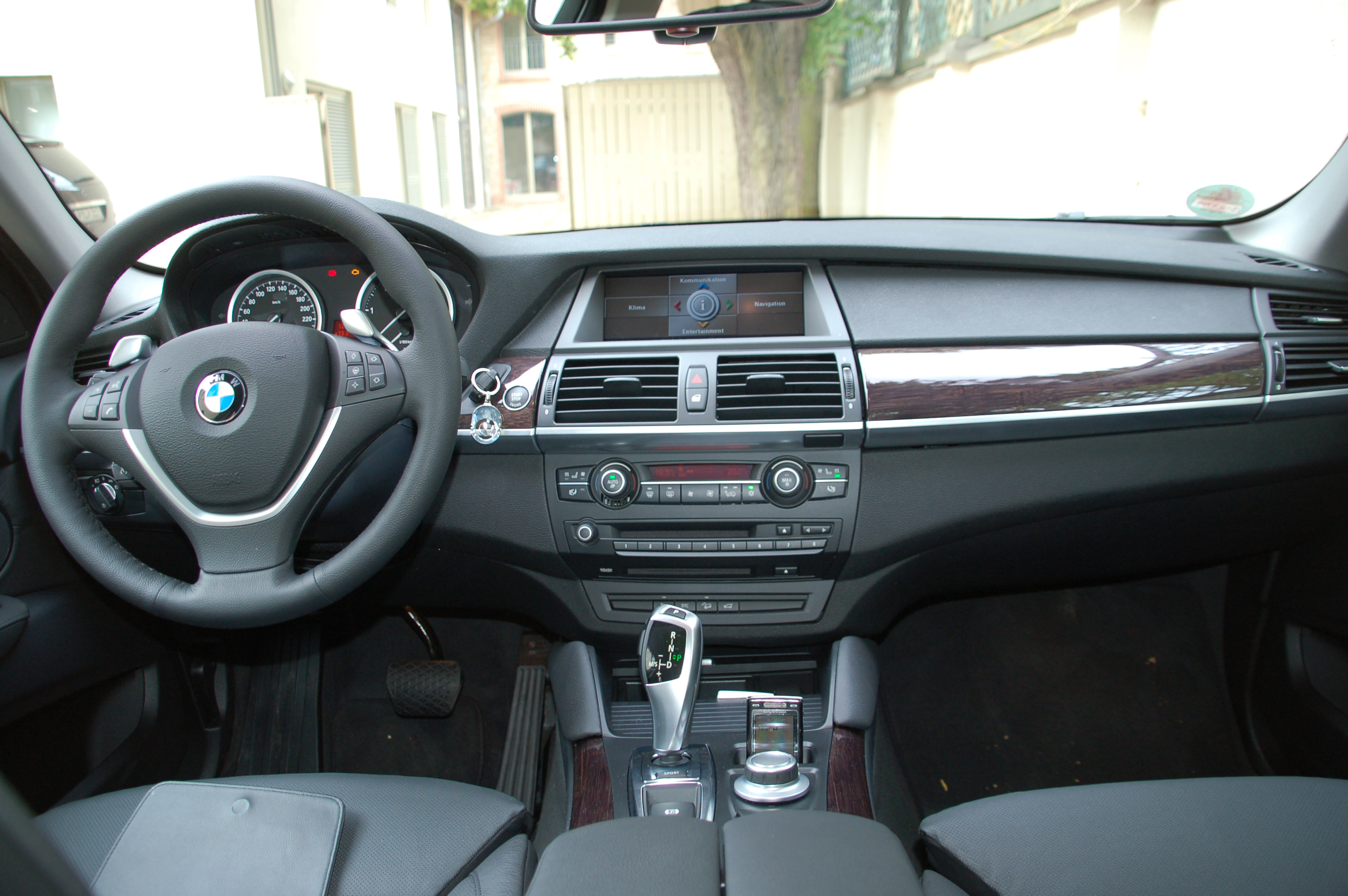  BMW X6 интерьер 