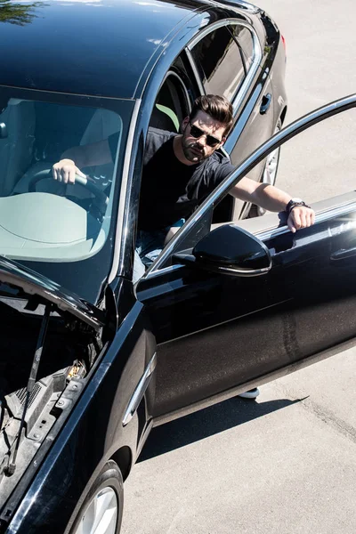 High Angle View Stylish Man Sunglasses Going Out Car Opened — стоковое фото