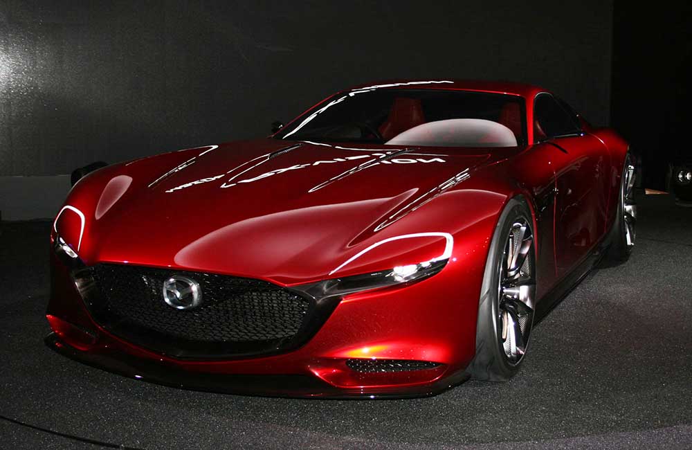 Недавно показанный концепт Mazda RX-Vision с роторным мотором