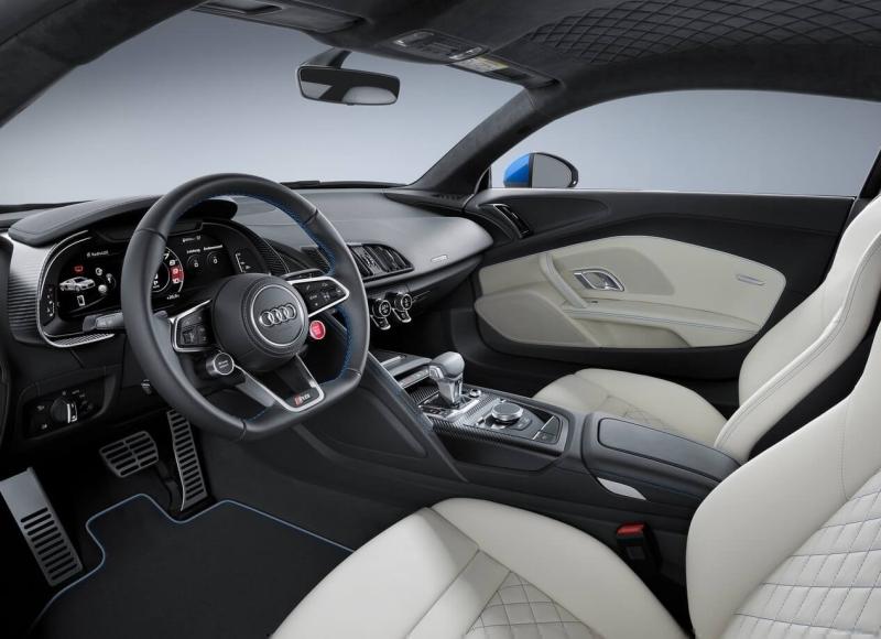 Audi R8 фото салона