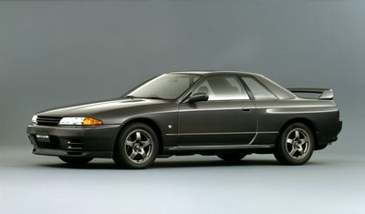 Nissan Skyline история в фотографиях