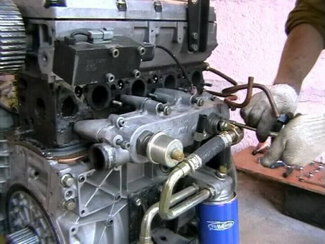 Двигатель ЗМЗ-560 «Штайер»