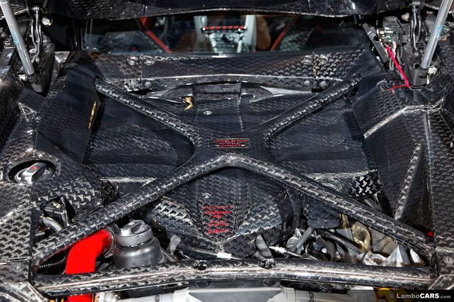 Мотор Lamborghini Aventador Mansory Carbonado GT