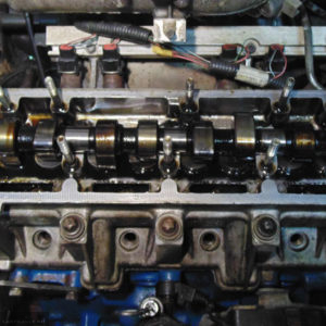 Двигатель ВАЗ-2114 без крышки с распредвалом