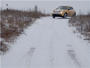 Nissan Juke 2015 вид спереди