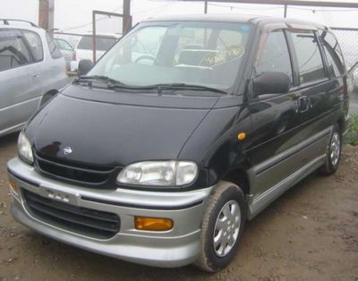 Nissan Serena | Первое поколение Nissan Serena выпускалось семь лет: с 1992 по 1999 годы, и продавалось практически по всему миру