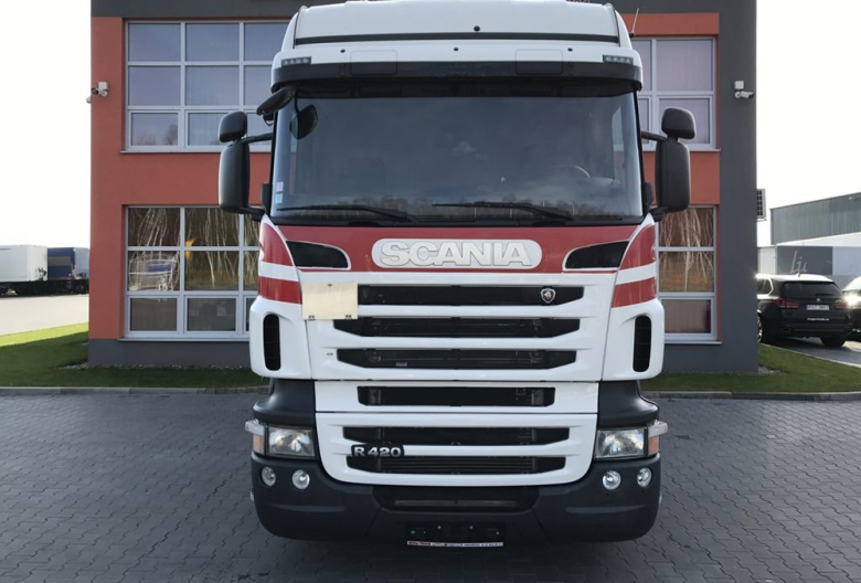 Седельный тягач Scania R420