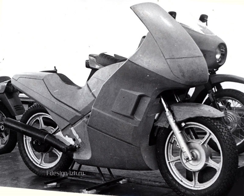 Эскортные мотоциклы ИЖ с роторными двигателями
