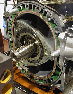 Роторный поршневой двигатель