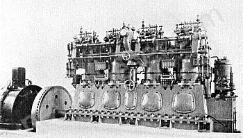 Два судовых двигателя "Дизель", изготовленные на заводе Людвига Нобеля в С.-Петербурге Фото 2 1910-е гг.