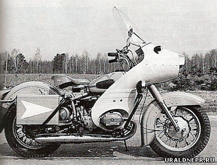 Мотоцикл Урал М-100