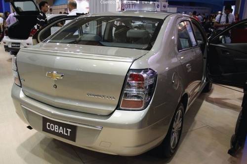 chevrolet cobalt 2013 вид сзади