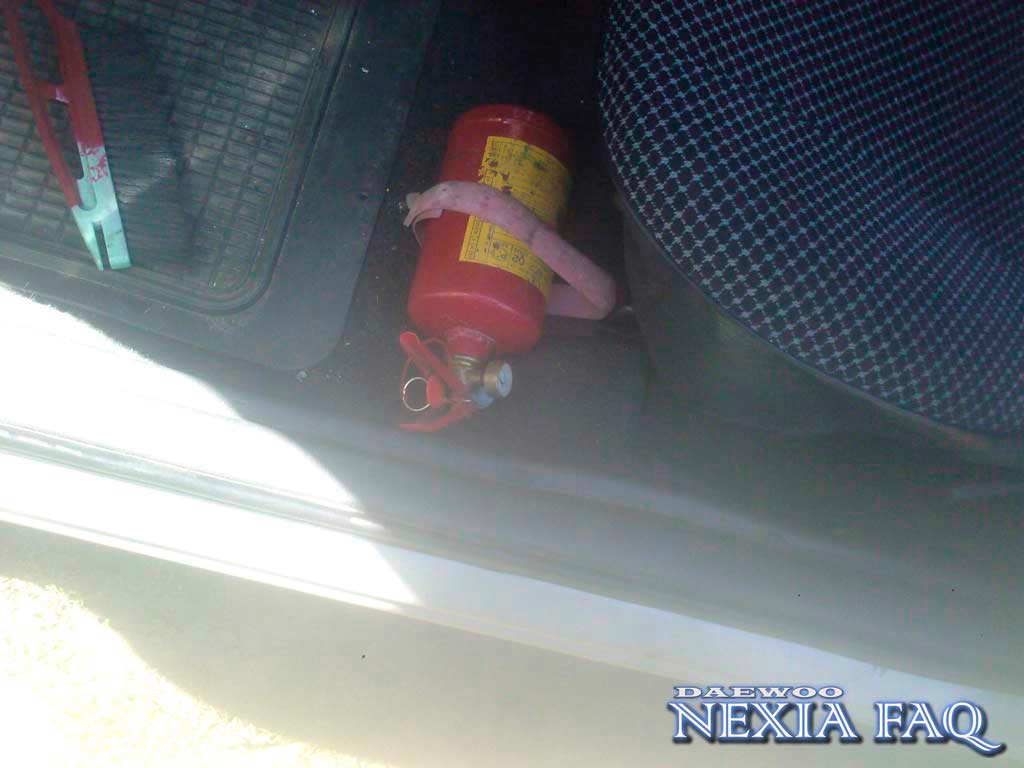 Где хранить огнетушитель на нексии (nexia)