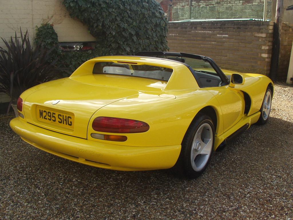 Dodge-Viper-2