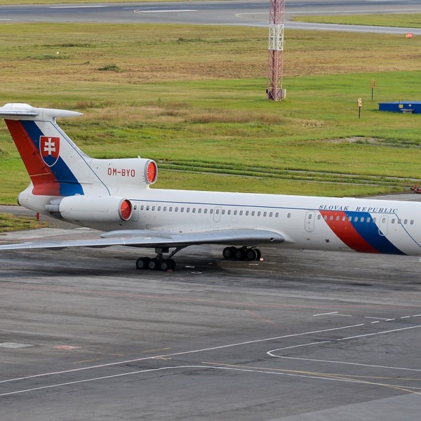 pravitelstvennyj-tu-154m-respubliki-slovakiya