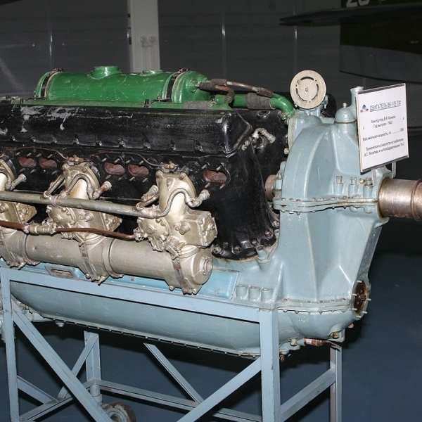 1.Двигатель ВК-105ПФ в музее ВВС Монино.