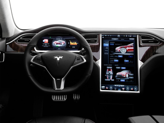 интерьер Tesla Model S