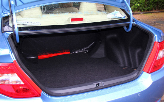 багажное отделение седана BYD F3 
