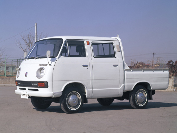Mitsubishi_Delica_Pickup 4 door_1968