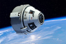 Корабль CST-100 на околоземной орбите (в представлении художника)