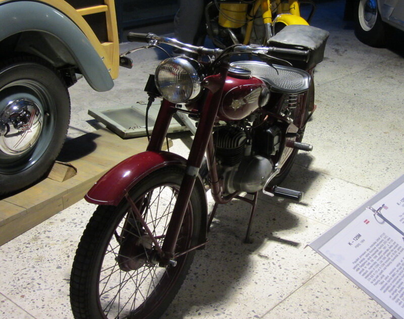 мотоцикл к125