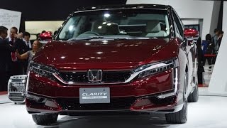 Honda выпустила на рынок первый водородный автомобиль, седан Honda Clarity