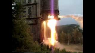 Испытание ракетного двигателя с натуральным звуком.