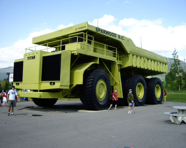Титан грузовик