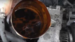Как удалить лишнее масло из двс