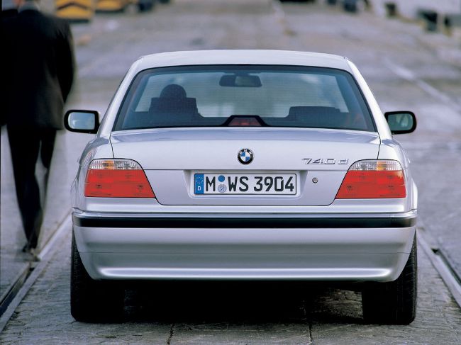 BMW E38 после рестайлинга