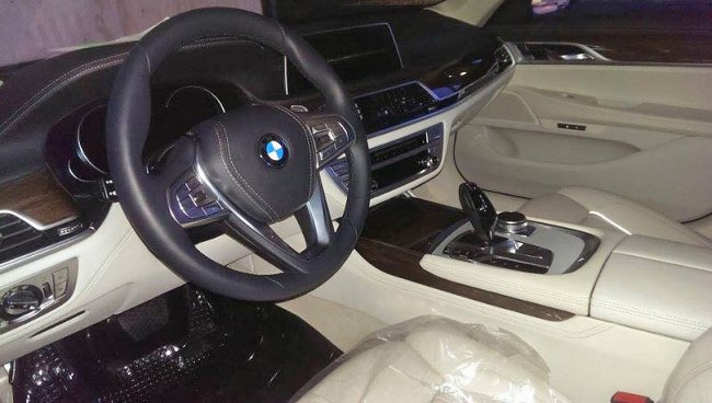 Салон BMW G11 7 Series 2015 года