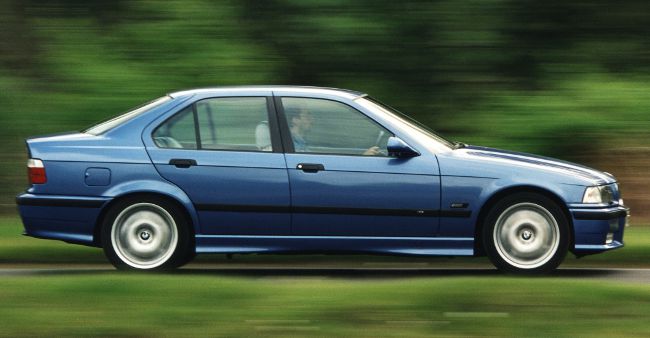 BMW M3 E36 1-е поколение в кузове седан